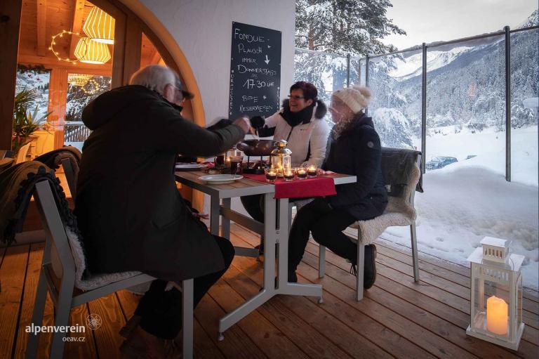 Wintercamping TCS Scuol Alpenverein OEAV.CZ